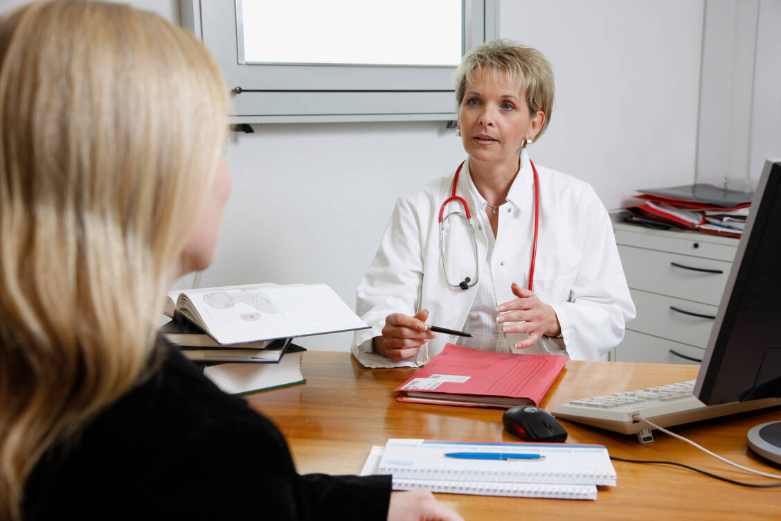 The diagnosis of AIH is complex and is best made by an experienced specialist. / Foto: AOK-Mediendienst