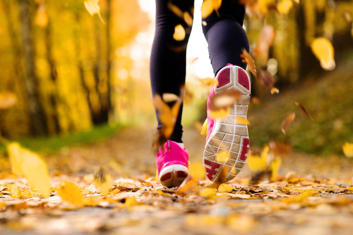 Ermüdungsbrüche können Jogger jeden Alters treffen. / © Adobe Stock/Halfpoint