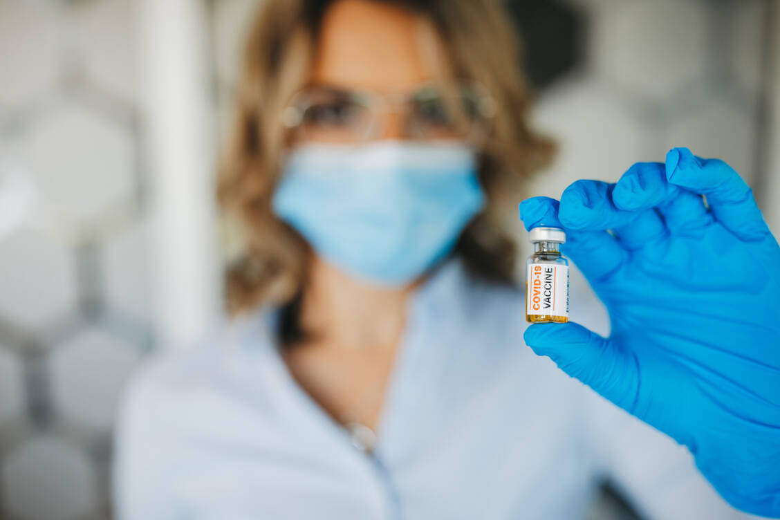 Priorisierung bei der Covid-19-Impfung? Ja, aber gerecht, meint Adexa. / Foto: Getty Images/bojanstory