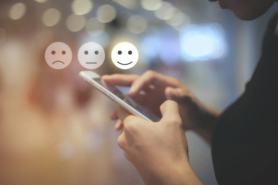 Auch wer nicht Adexa-Mitglied ist, kann an der Umfrage der Apothekengewerkschaft teilnehmen. / © Adobe Stock / Poramet