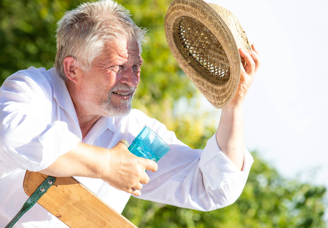 Bei großer Hitze und direkter Sonneneinstrahlung kann die Körpertemperatur bedrohlich steigen. / Foto: Adobe Stock/Rainer Fuhrmann