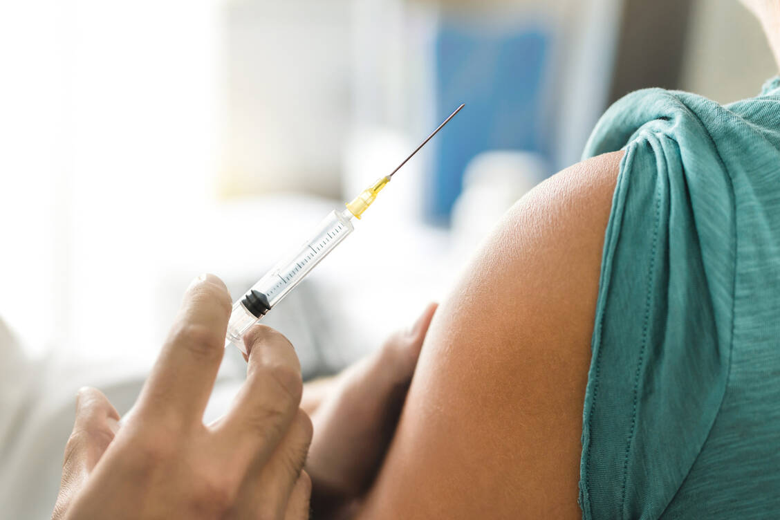 Es braucht eine höhere Impfquote, um durch HPV verursachte Krebserkrankungen zu reduzieren. / Foto: Adobe Stock/terovesalainen