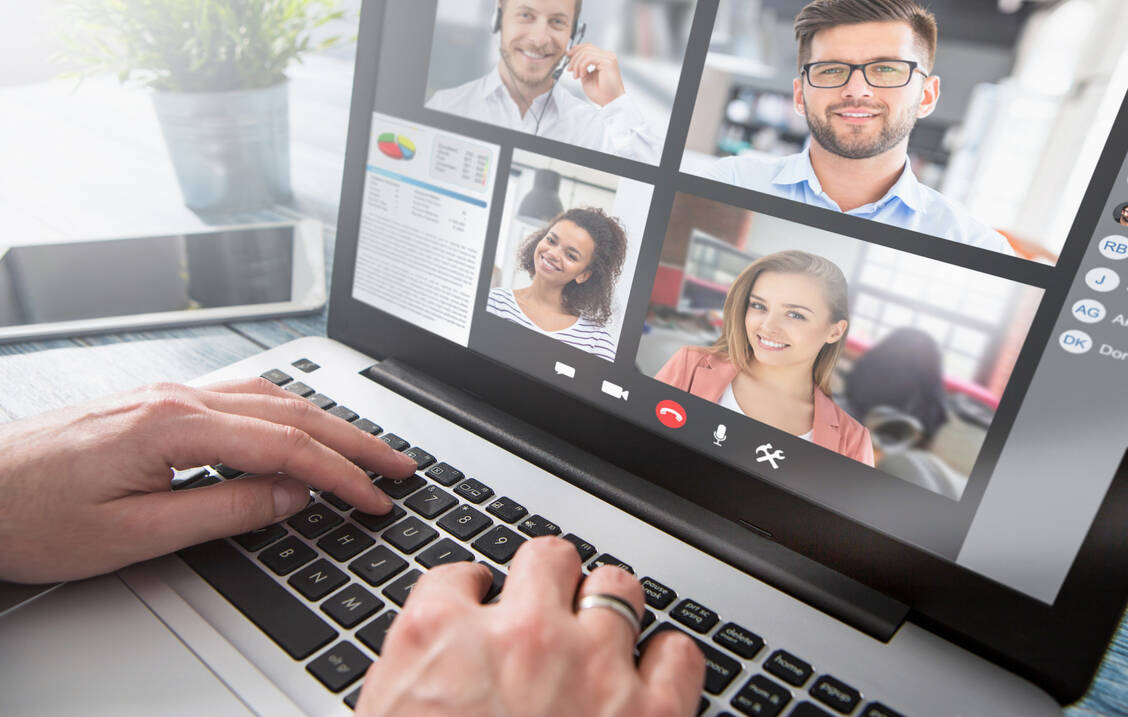 Virtuell tagen ist ein notwendiger Ersatz für reale Treffen. / Foto: Adobe Stock/REDPIXEL