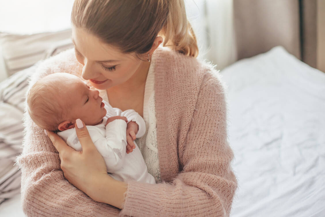 Einen entspannten Start ins Leben – das wünscht sich jede werdende Mutter für ihr Kind. / Foto: Adobe Stock/Alena Ozerova
