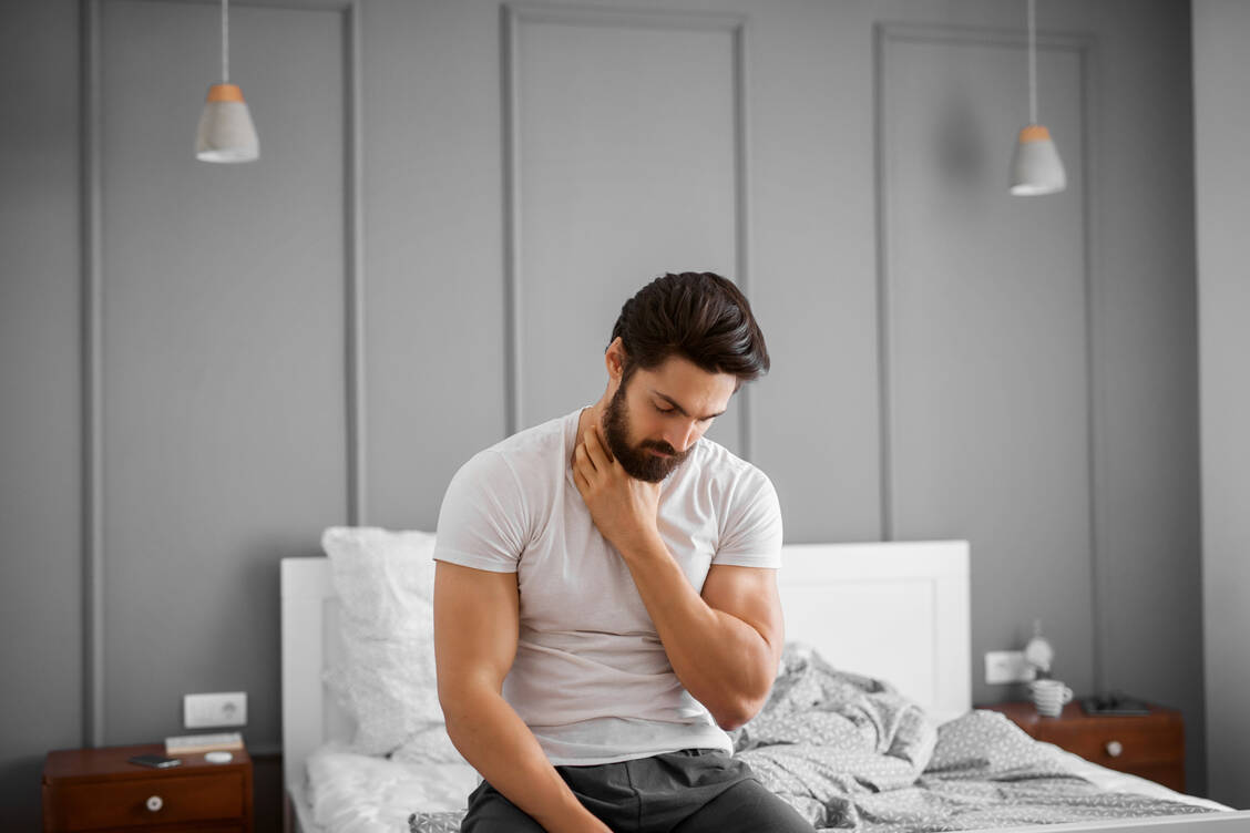 Grippeähnliche Symptome, Müdigkeit und Konzentrationsschwäche, die kurze Zeit nach einem Orgasmus auftreten, könnten auf das sogenannte Post-Orgasmic-Illness-Syndrom hinweisen. / Foto: fotostudiocolor24