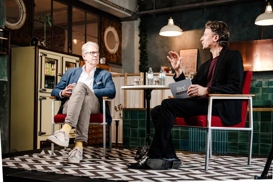 Die Apotheken täten gut daran, bei ihren Kernkompetenzen zu bleiben und den Ärzten die ihrigen zu überlassen, sagte Andreas Gassen beim PZ-Talk. Er plädiere aber durchaus für »sinnvolle Kooperationen« wie ARMIN. / © Sandra Schneider - Spreekind Fotografie