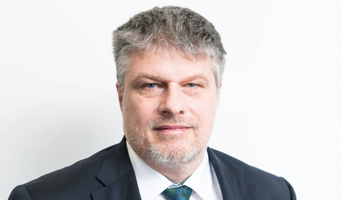 Heute hat die Mitgliederversammlung des Deutschen Apothekerverbands eine neue Führung gewählt. Thomas Dittrich setzt sich ab sofort als neuer DAV-Chef für die wirtschaftlichen Belange der Apotheker gegenüber den Kassen und der Politik ein. / Foto: ABDA