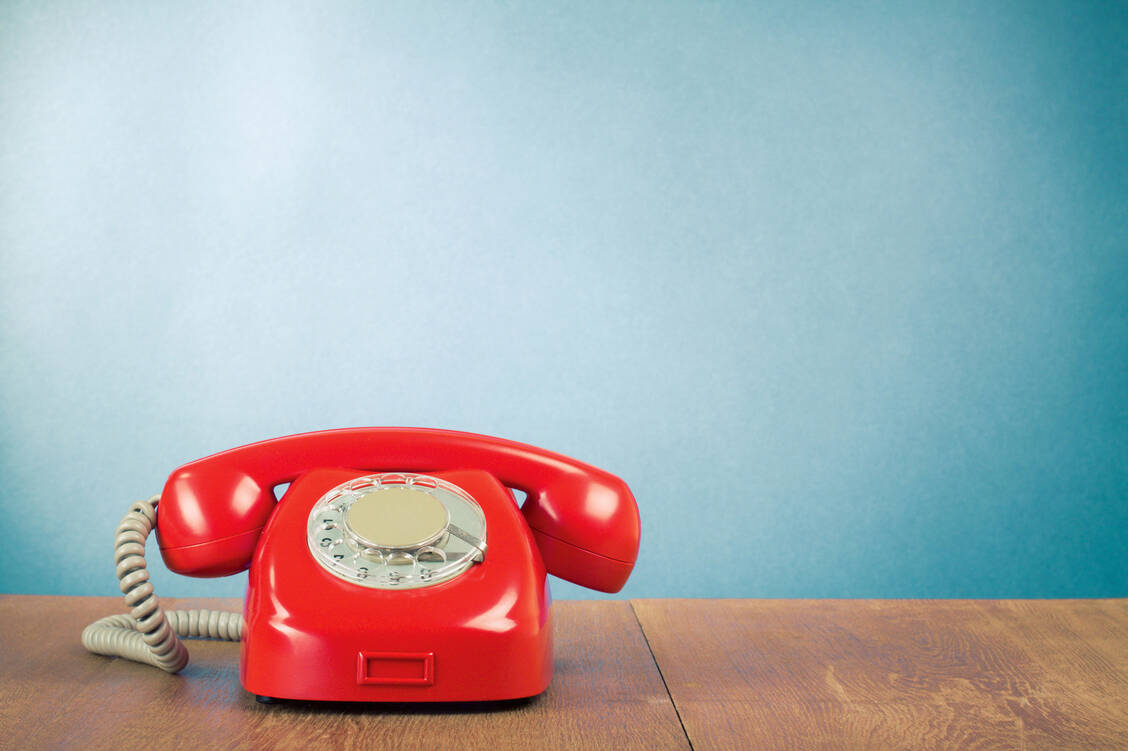 Rechtliche Fragen? Dazu bieten die Adexa-Telefonsprechstunden vielerlei Angebote, die sowohl von PTA als auch von Apothekerinnen und Apothekern gut angenommen werden. / Foto: Fotolia/brat82