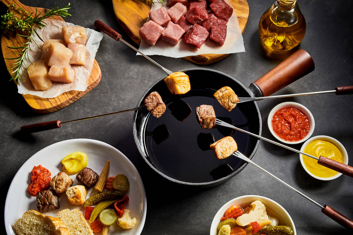 Rohes Fleisch kann mit dem Erreger Campylobacter verunreinigt sein. / Foto: Adobe Stock/exclusive-design