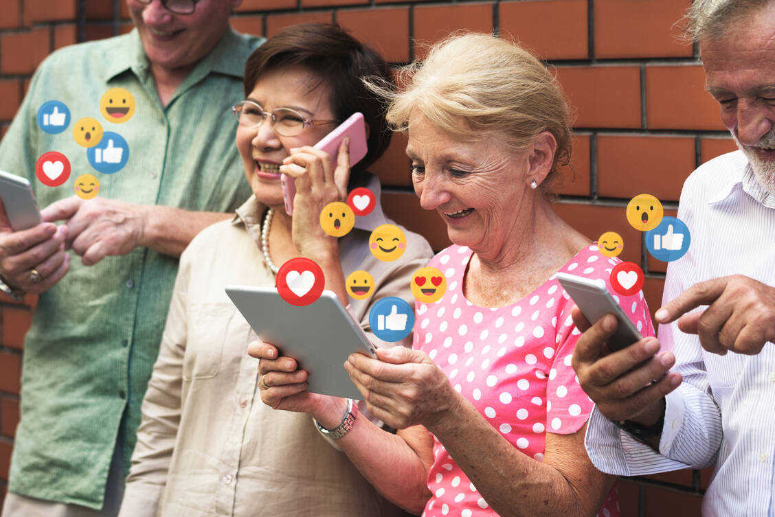 Um eine Social-Media-Strategie aufzubauen, ist es wichtig, zu wissen, auf welchen Plattformen die Zielgruppe aktiv ist. Der Experte empfahl Instagram und Facebook zu nutzen. / © Adobe Stock/Rawpixel.com