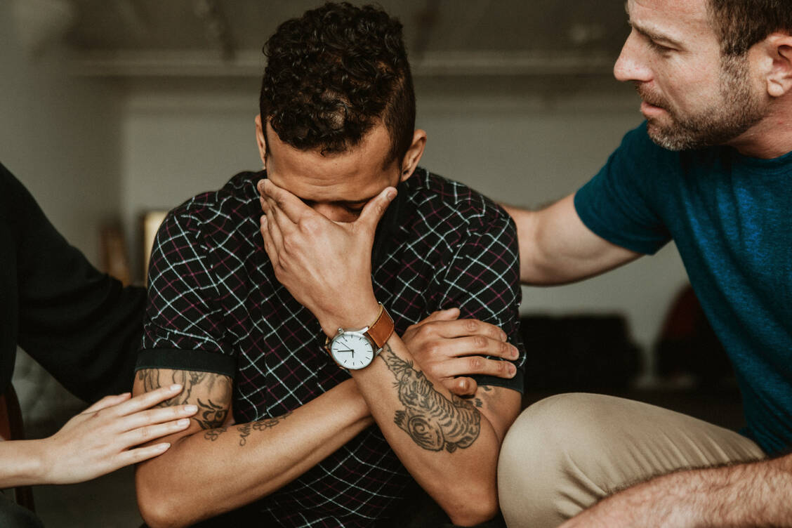 Für Menschen, die nicht von einer Depression betroffen sind, ist es nur sehr schwer möglich, den Zustand einer erkrankten Person nachzuvollziehen.  / © Getty Images/Rawpixel