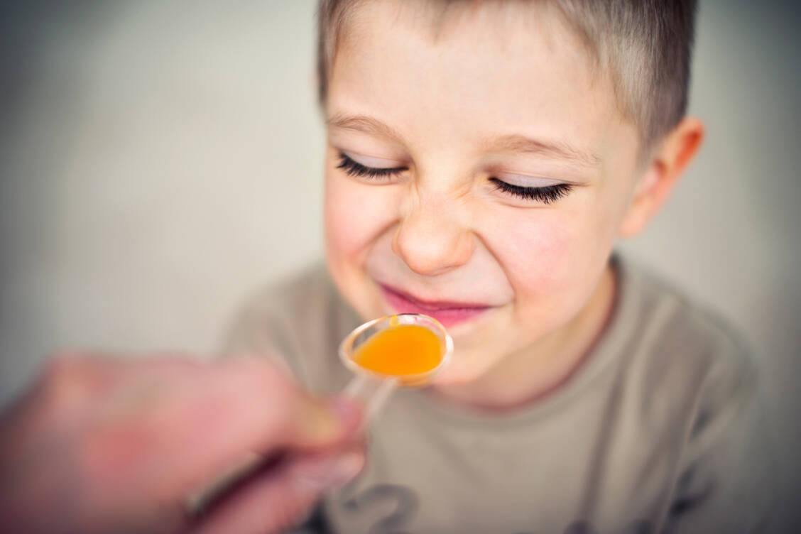 Eine Strategie ist, die Dosis in kleine Portionen aufzuteilen. / Foto: Getty Images/Imgorthand