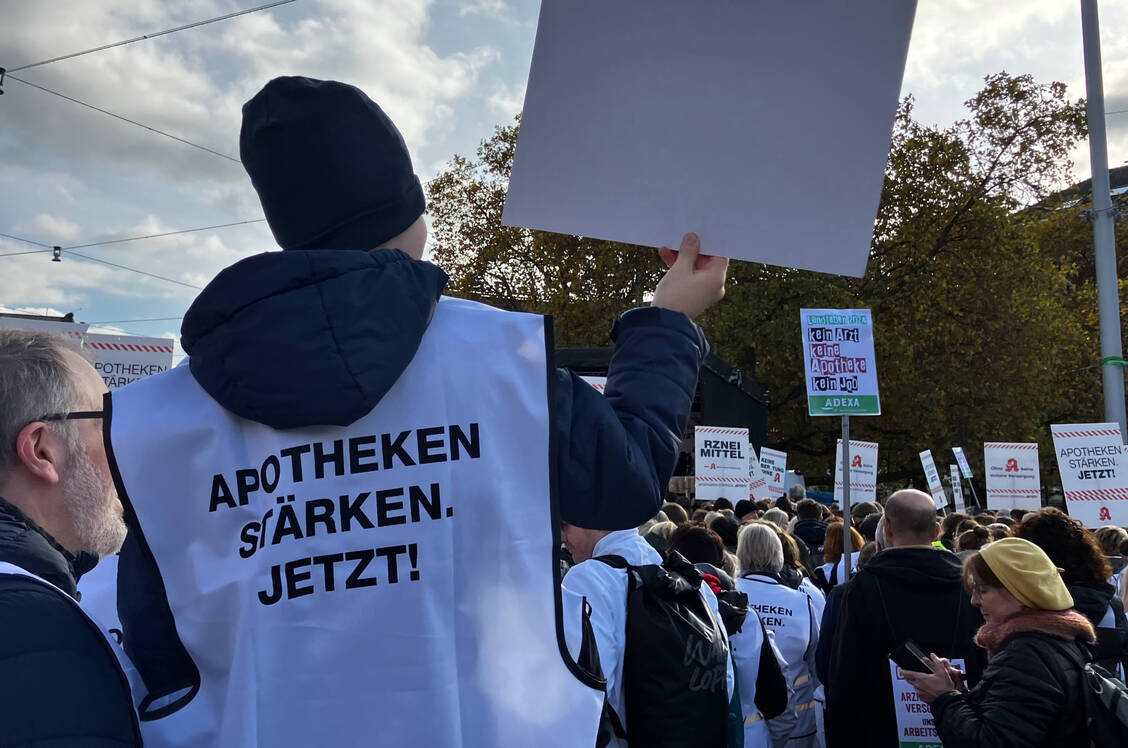 Anfang November gingen viele Apothekenteams in Hannover auf die Straße. / Foto: PZ/Daniela Hüttemann