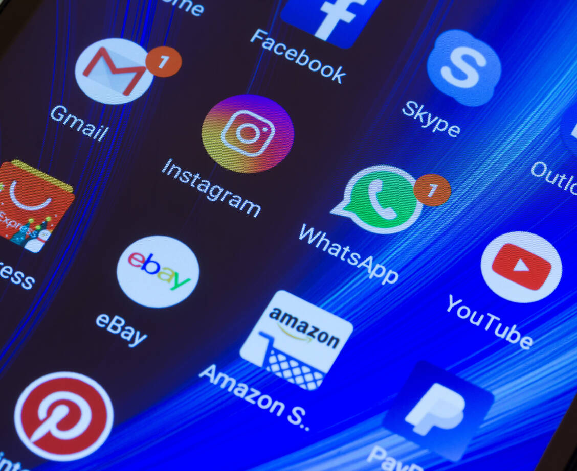 Per WhatsApp kündigen oder gekündigt werden? Das könnte unwirksam sein. / © Adobe Stock/Andrei Yurevich Solovev