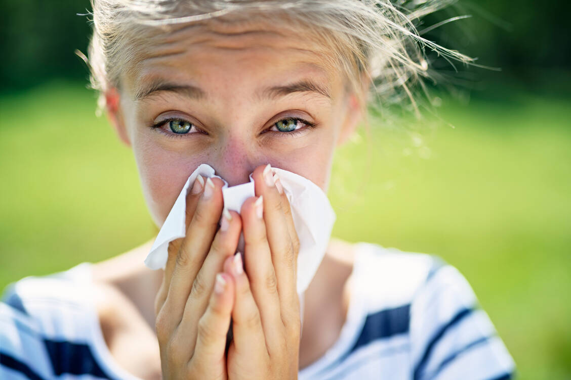 Der frühzeitige und konsequente Einsatz von Antiallergika lässt Allergiker wieder aufatmen.  / Foto: Getty Images/Imgorthand