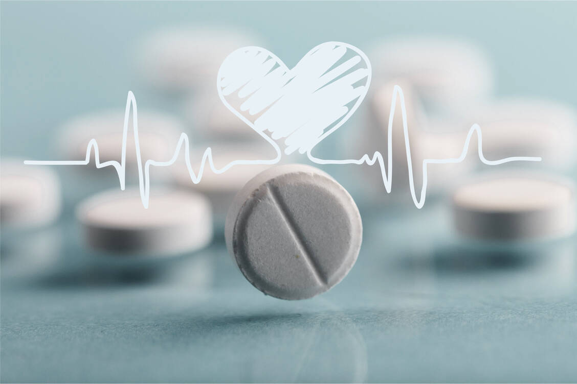 Plättchenhemmer und Betablocker könnten einer Datenauswertung zufolge das Risiko für hitzebedingte Herzinfarkte erhöhen. Patienten sollten ihre Medikamente jedoch nicht ohne Absprache mit dem Arzt absetzen. / Foto: Adobe Stock/BillionPhotos.com