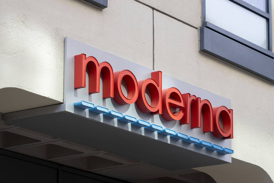 Der personalisierte Krebs-Impfstoff Intismeran Autogene reduziert den Angaben von Moderna zufolge kombiniert mit dem Krebsmedikament Keytruda von Merck & Co das Wiederauftreten von Melanomen. / © Adobe Stock/Tada Images