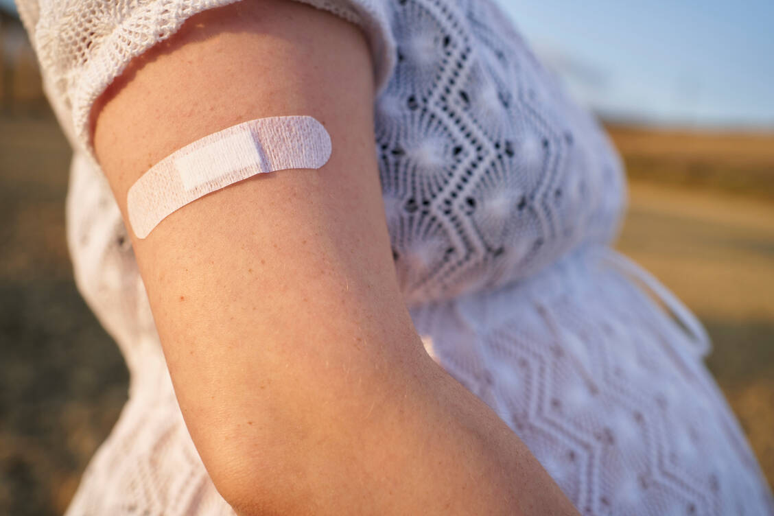 Den Schutz vor dem RS-Virus erhält das Kind über die Impfung der Mutter schon vor der Geburt. / Foto: Getty Images/aire images