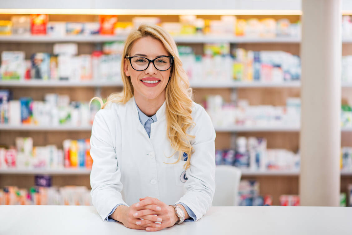 In Zukunft  sollen auch PTA  pharmazeutische Dienstleistungen durchführen dürfen. Das fordert zumindest der BPhD.  / Foto: Adobe Stock/bnenin