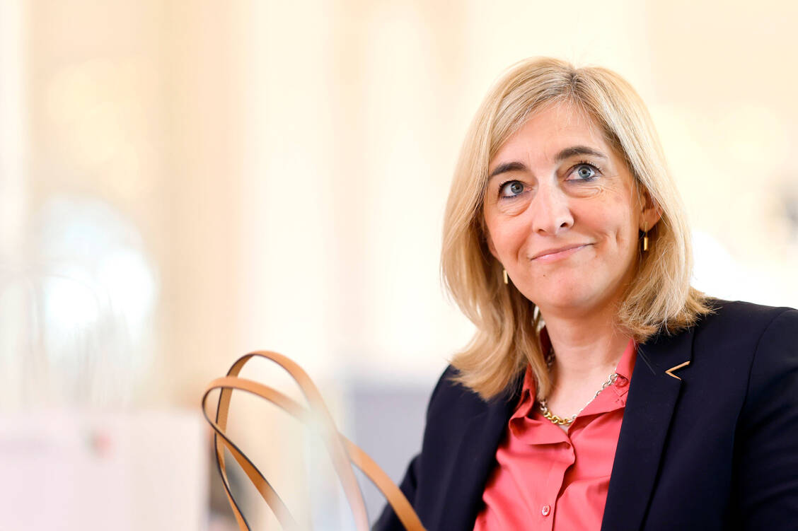 Bundesgesundheitsministerin Nina Warken (CDU) hatte sich mit den Regierungsfraktionen von Union und SPD auf eine zweistufige Erhöhung des Fixums geeinigt. / © Imago/Panama Pictures