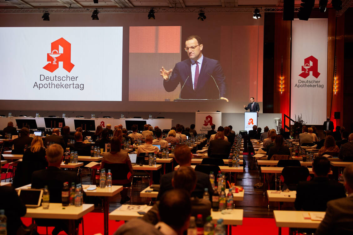 Bundesgesundheitsminister Jens Spahn brachte »ein ehrliches Dankeschön« an die Apotheken für ihren Beitrag in der Pandemie mit. / Foto: ABDA/Erik Hinz