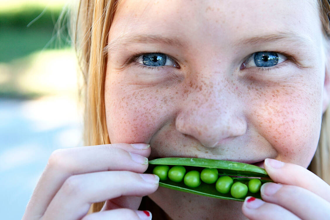 Starke Muskeln, starke Nerven: Wer ausreichend mit Vitamin B<sub>1</sub> versorgt ist, hat gut Lachen. / Foto: Getty Images/Images by Marvett Smith