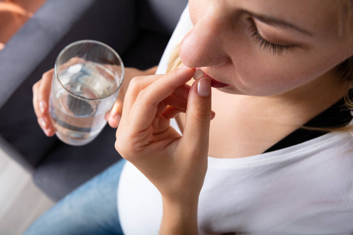 Die Einnahme von Antidepressiva in der Schwangerschaft erhöht das Risiko für einen Gestationsdiabetes, so das Ergebnis einer Kohortenstudie aus Kanada. / Foto: Getty Images/Andrey Popov