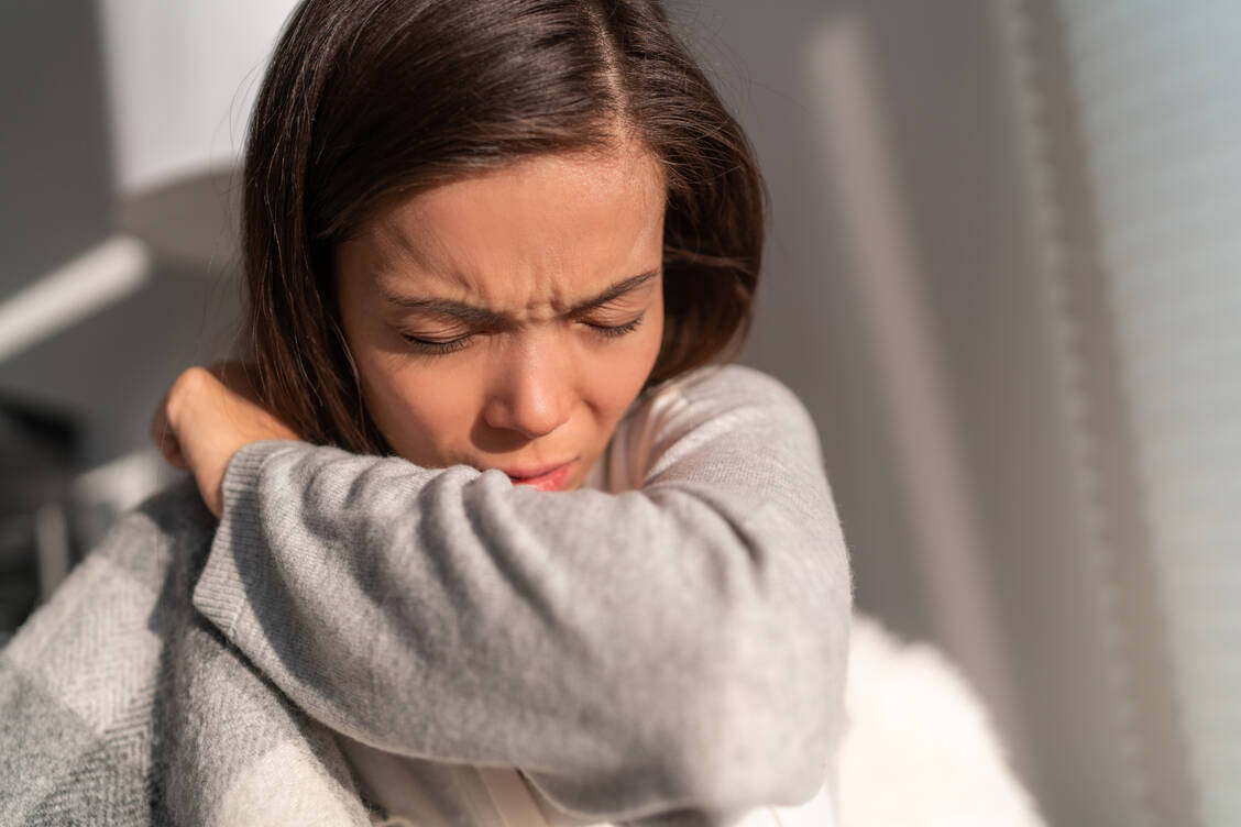 Einsatz bei Husten: Thymianextrakte wirken bronchospasmolytisch, expektorierend und antibakteriell. / Foto: Adobe Stock/Maridav