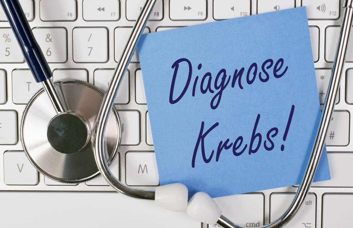 Die Weltgesundheitsorganisation WHO warnt vor einem drastischen Anstieg der Krebsfälle bis 2050. / © Adobe Stock/DOC RABE Media