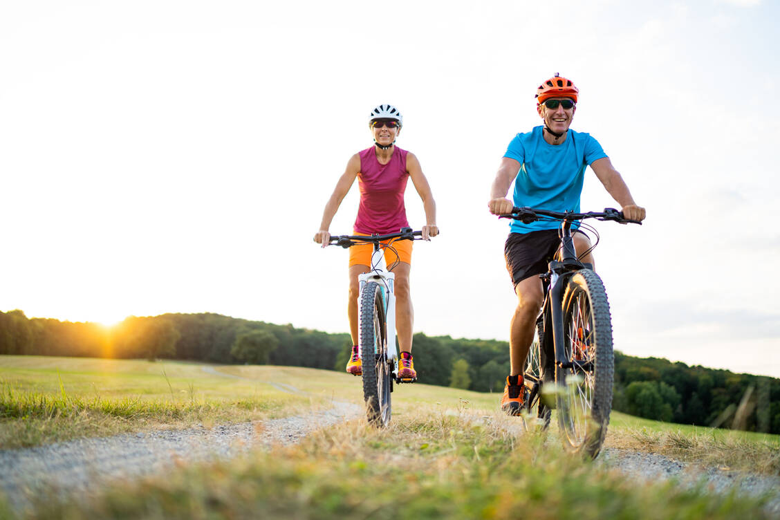 If you fall down on a gravel pitch or when doing sports on the street, you can easily get an open wound or abrasion. / Foto: Getty Images/amriphoto