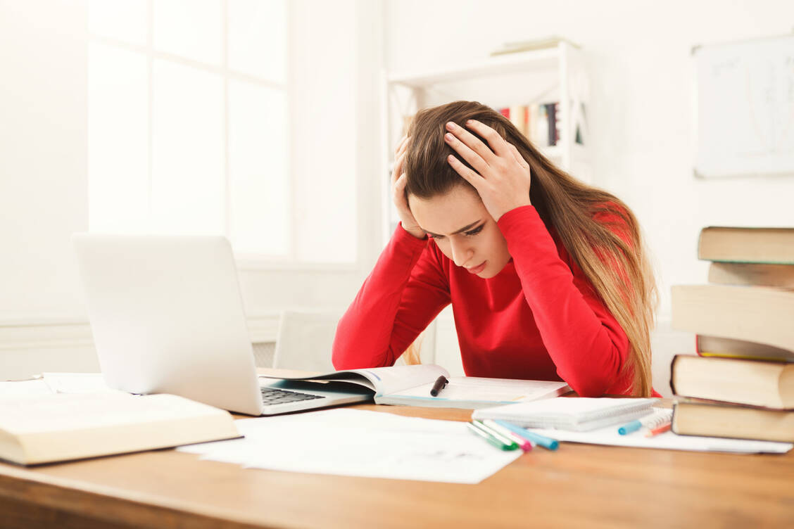 Sich auf eine Prüfung vorzubereiten, ist immer stressig – vor allem jetzt in Pandemiezeiten.    / Foto: Adobe Stock / Prostock-studio