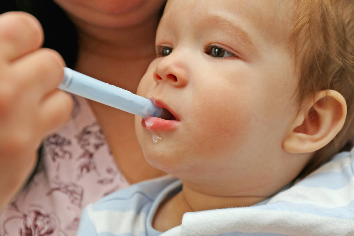 Keine Seltenheit: Infektionen der Mundschleimhaut mit Candida albicans. Unter anderem hier hilft Nystatin. / Foto: Adobe Stock/sergeevspb