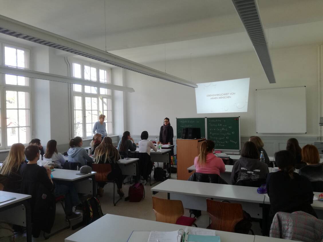  Gerade für angehende PTA wichtig, weil sie in ihrem Apothekenalltag regelmäßig damit konfrontiert werden. / Foto: PTA Kolleg der Bernd Blindow Schulen in Baden-Baden