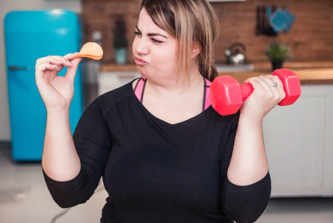 Wer weiß, wie lange er ein Lebensmittel abtrainieren muss, greift laut einer Studie eher zu gesünderem Essen. / Foto: Adobe Stock/ribalka yuli