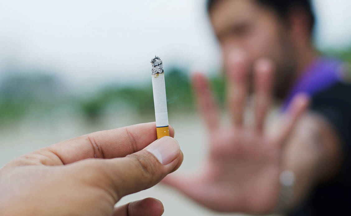Wer in unmittelbarer Nachbarschaft Zugang zu Grünflächen hat, hat eine höhere Chance Nichtraucher zu werden und zu bleiben / Foto: Adobe Stock/khampiranon