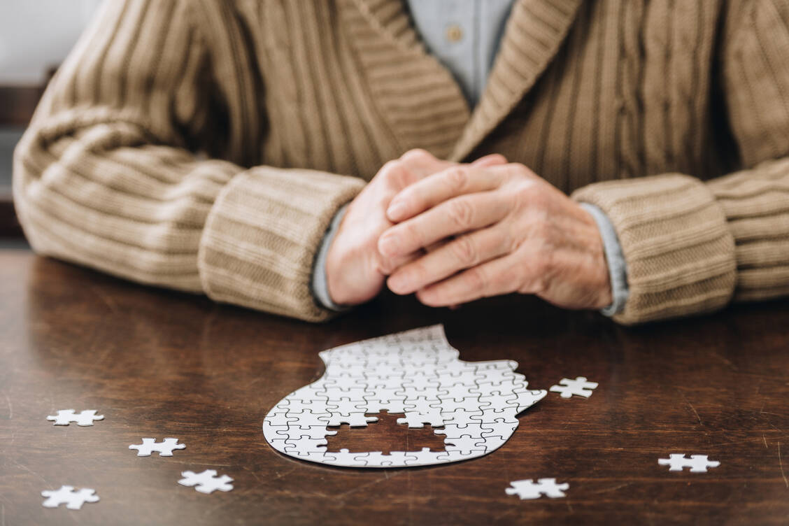 Alzheimer ist eine Krankheit, keine normale Alterserscheinung. / Foto: Adobe Stock/LIGHTFIELD STUDIOS