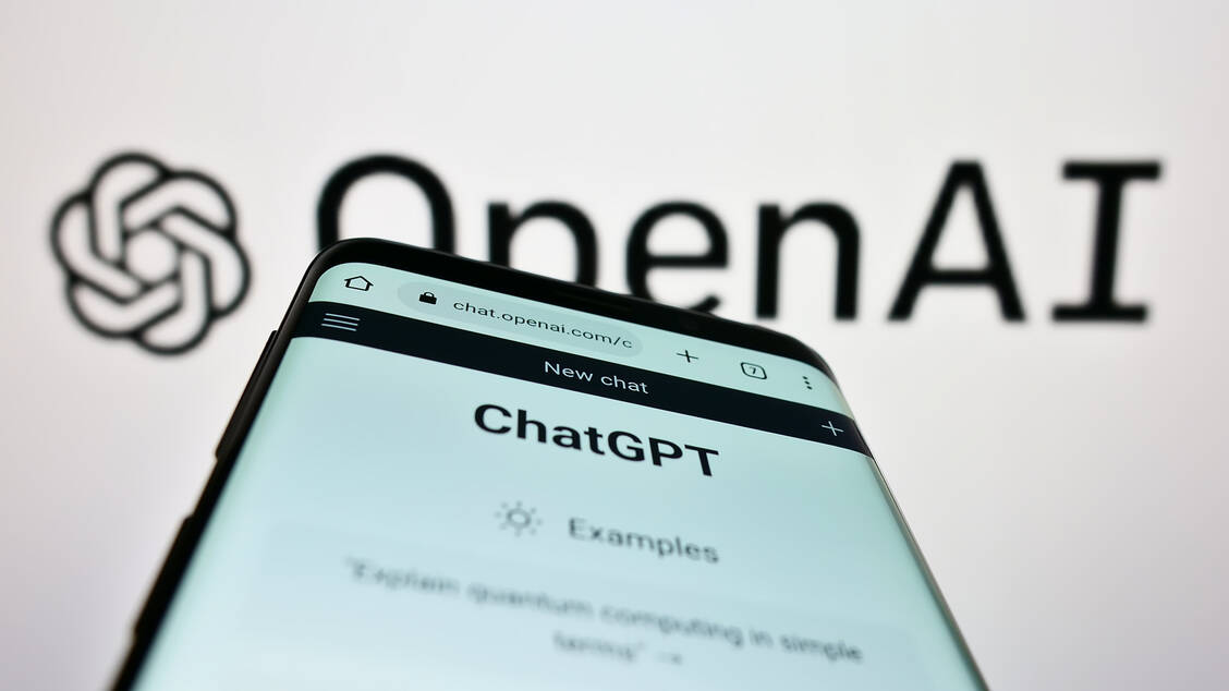 ChatGPT communicates in a human way and can respond to individual questions. / Foto: Adobe Stock/Timon