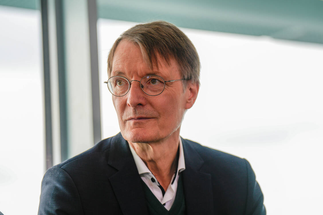 Gesundheitsminister Karl Lauterbach hat den Entwurf für sein Apotheken-Reformgesetz vorgelegt. / Foto: IMAGO/Bernd Elmenthaler