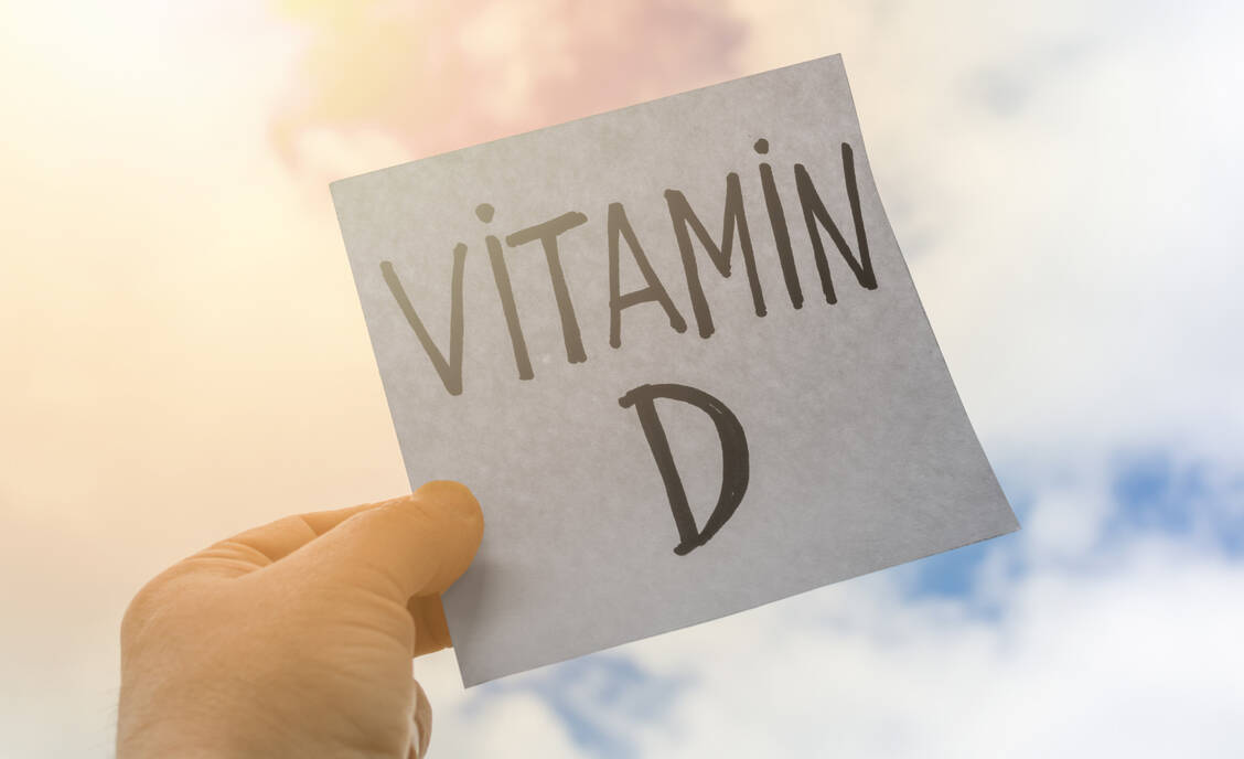 Viele Covid-19-Erkrankte haben einen zu niedrigen Vitamin-D-Spiegel. Umstritten ist, ob dies schon vor der Infektion der Fall war und diese begünstigt hat oder ob umgekehrt die Infektion den Spiegel senkt. / Foto: Adobe Stock/Alrandir