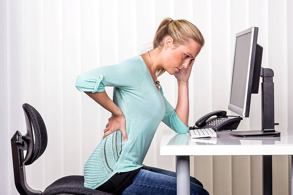 Most backache is uncomplicated and can be managed through exercise, medical education and appropriate drug therapy. / Foto: Fotolia/Gina Sanders