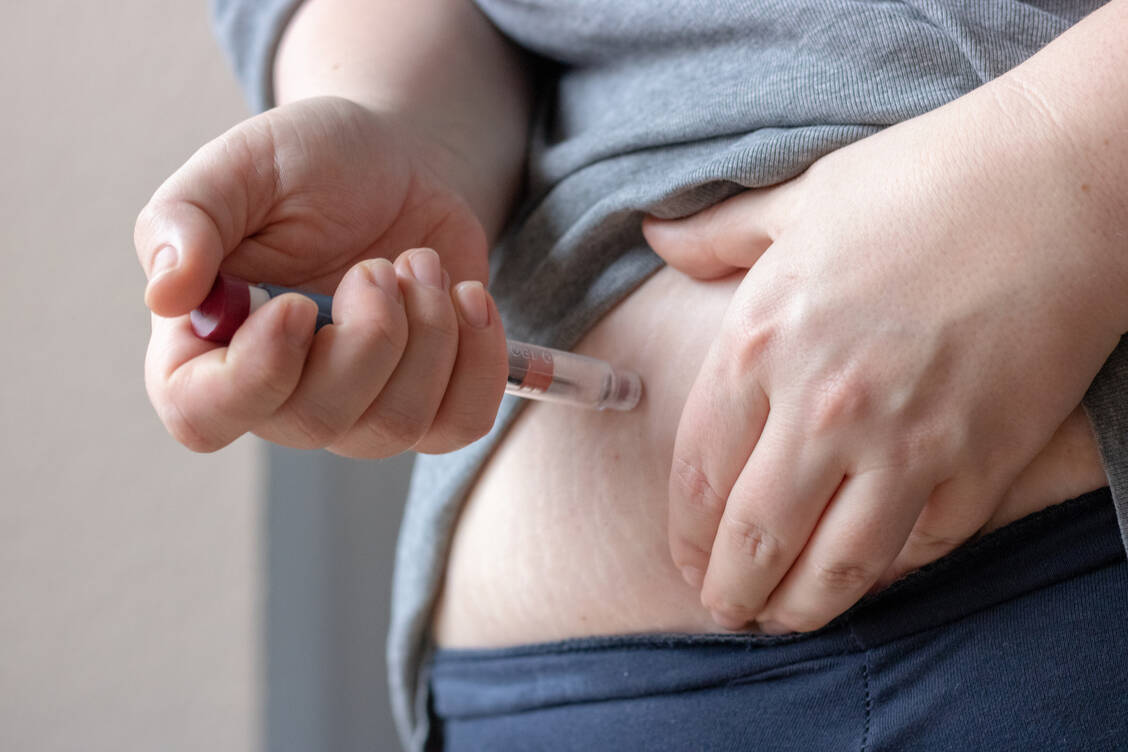 Semaglutid wird in das Unterhautfettgewebe injiziert. / Foto: Adobe Stock/Vincent Scherer