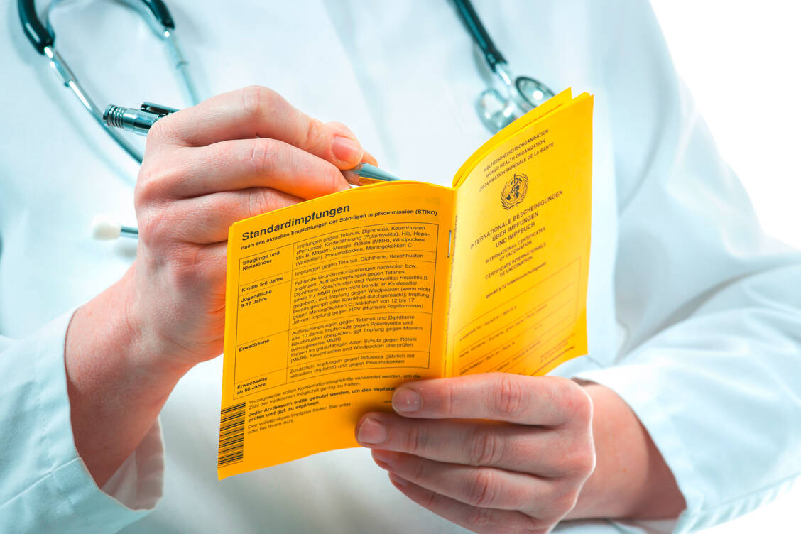 Durch die neuen Empfehlungen der Ständigen Impfkommission (STIKO) könnte sich das Impfschema nach einer Erstimpfung mit Astrazeneca zukünftig ändern.  / Foto: Adobe Stock/Alexander Raths