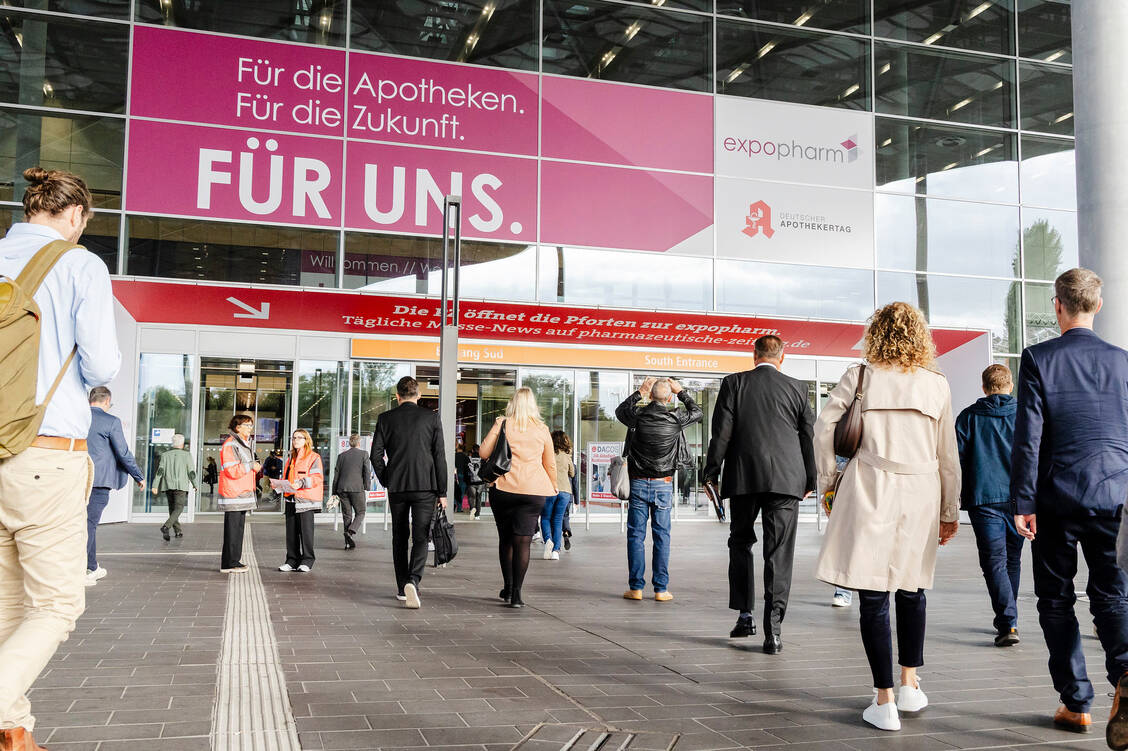 Die Expopharm ist interessant für das ganze Apothekenteam. Letztes Jahr fand die Messe in Düsseldorf statt. / © Zweilux, Ludolf Dahmen