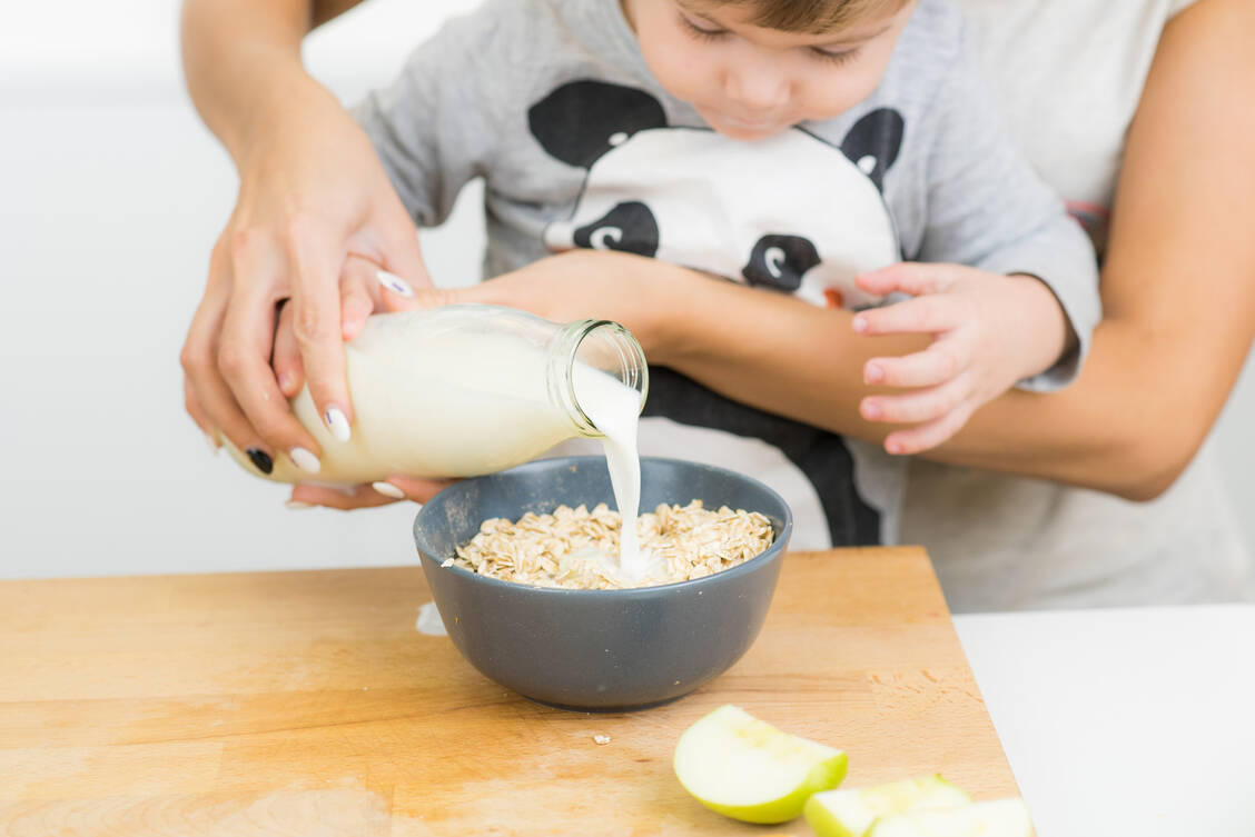 Nach wie vor sind es vor allem Frauen, die Teilzeit arbeiten, weil sie immer noch die meiste Familienarbeit leisten. / © Adobe Stock/Racle Fotodesign