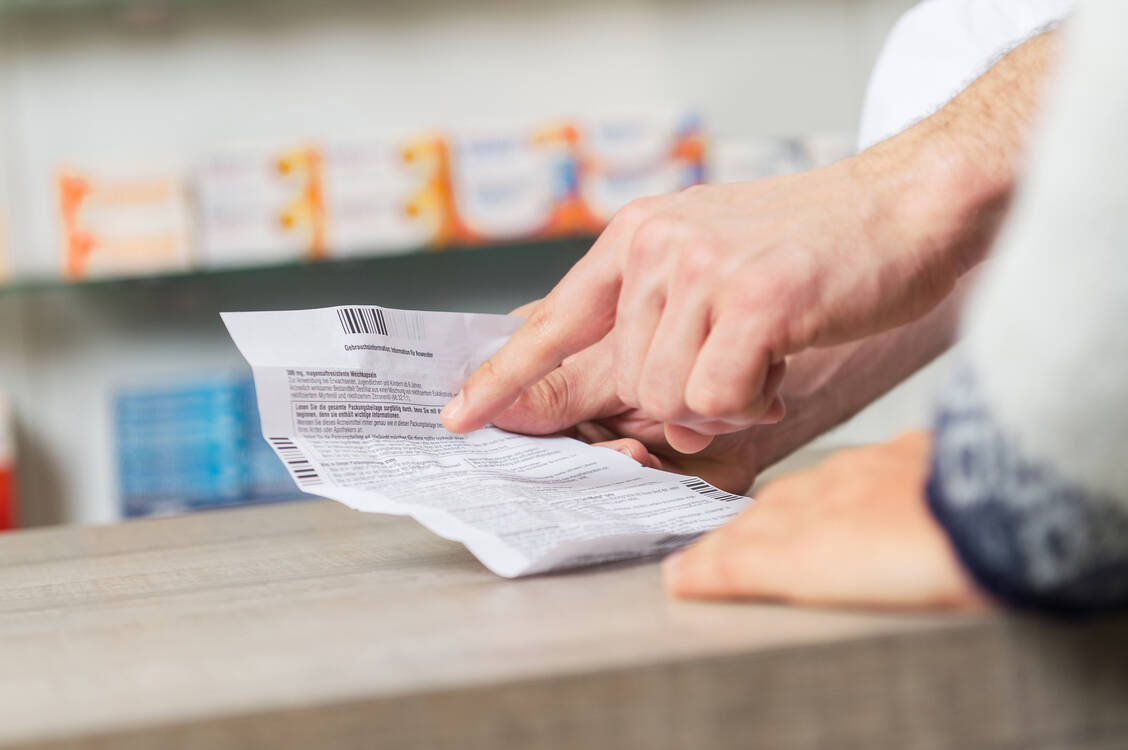 Wie jedes Medikament können auch Antidepressiva mit Nebenwirkungen einhergehen.  / © Adobe Stock/benjaminnolte