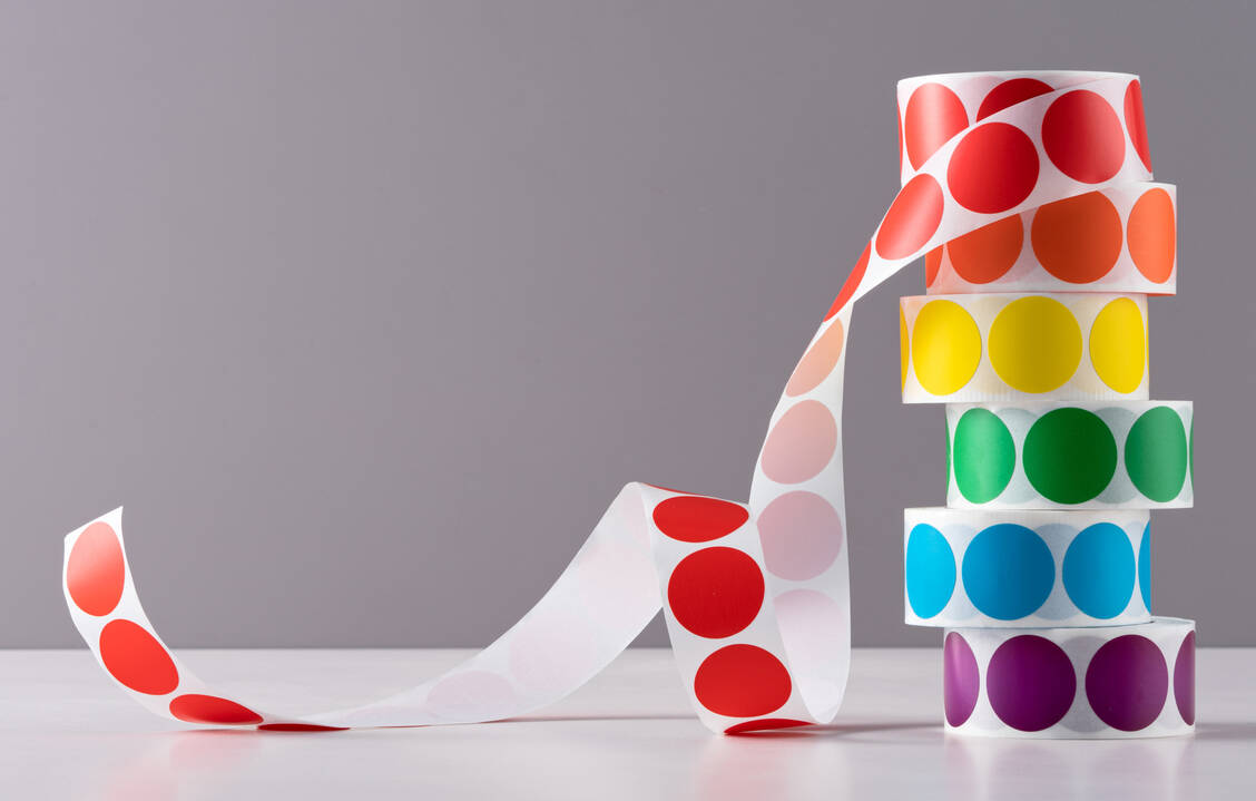 Bei den BAK-Farbpunkten steht jede Farbe steht für eine andere Gefahr.  / Foto: Getty Images/MirageC (Symbolbild)