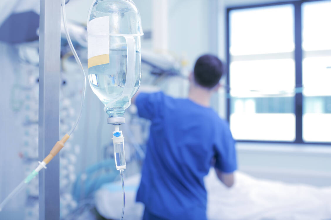 Die Gefahr wegen der Einnahme von Antikoagulantien eine gefährliche Blutung nicht mehr stoppen zu können, hebt im Notfall das Antidot Idarucizumab auf. / Foto: Adobe Stock/sudok1