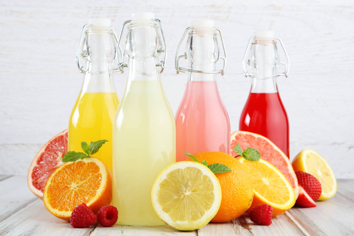 »Mit der Süße aus Früchten« – viele verarbeitete Lebensmittel werden mit Fruchtzucker versetzt. / Foto: Adobe Stock/rockvillephoto