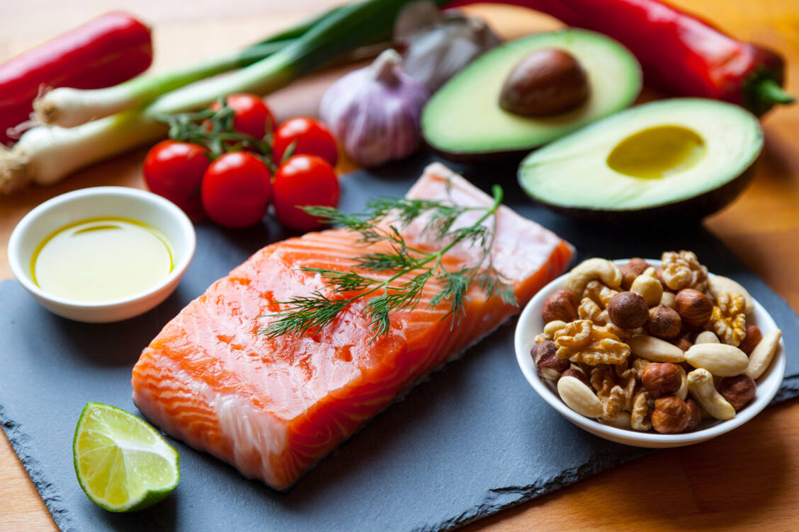 Gegen eine moderate Low-Carb-Diät ist nichts einzuwenden. / Foto: Getty Images/IGphotography