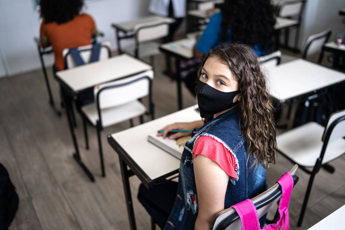 Einig sind sich die Experten, dass das Risiko in Oberschulen und Mehrpersonenbüros besonders hoch ist. / Foto: Getty Images/FG Trade